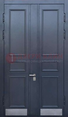 Черная двухстворчатая дверь для улицы с МДФ ДМ-535 в Климовске