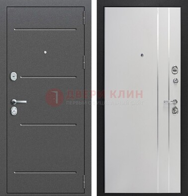 Серая железная дверь с порошковым напылением и МДФ с молдингами ДП-264 в Климовске