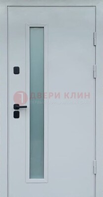 Светлая железная дверь с порошковым напылением ДП-303 в Климовске