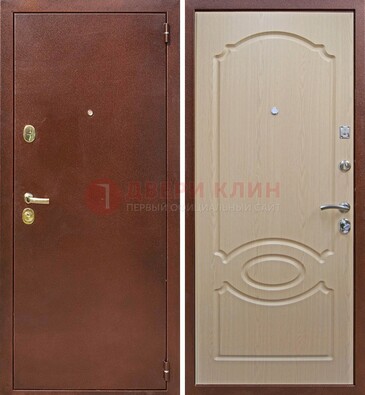 Коричневая металлическая дверь с порошковым окрасом ДП-76 в Климовске
