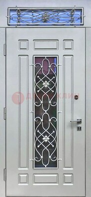Белая железная дверь со стеклом и ковкой с верхней фрамугой ДСК-112 в Климовске