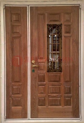 Стальная дверь со стеклом и ковкой ДСК-68 в общественное здание в Климовске