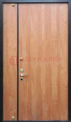 Светлая тамбурная дверь ДТМ-29 в Климовске