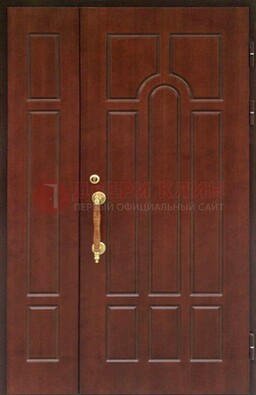 Стальная полуторная дверь для частного дома ПЛ-13 в Климовске